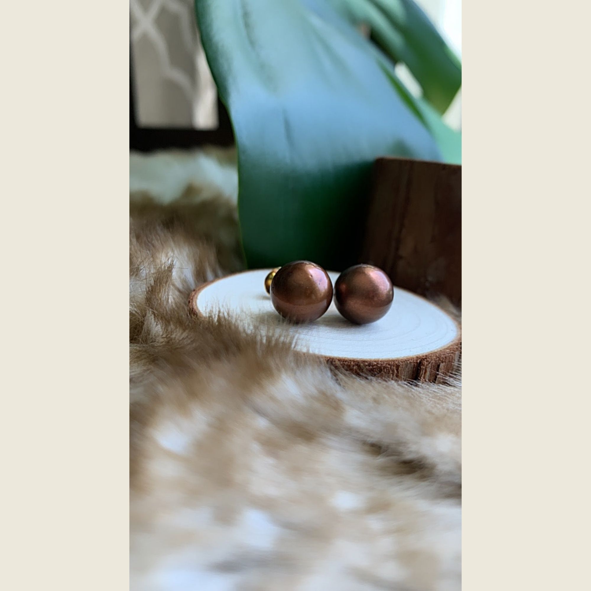 Chocolate South Sea Pearl Stud Earrings - Image 3