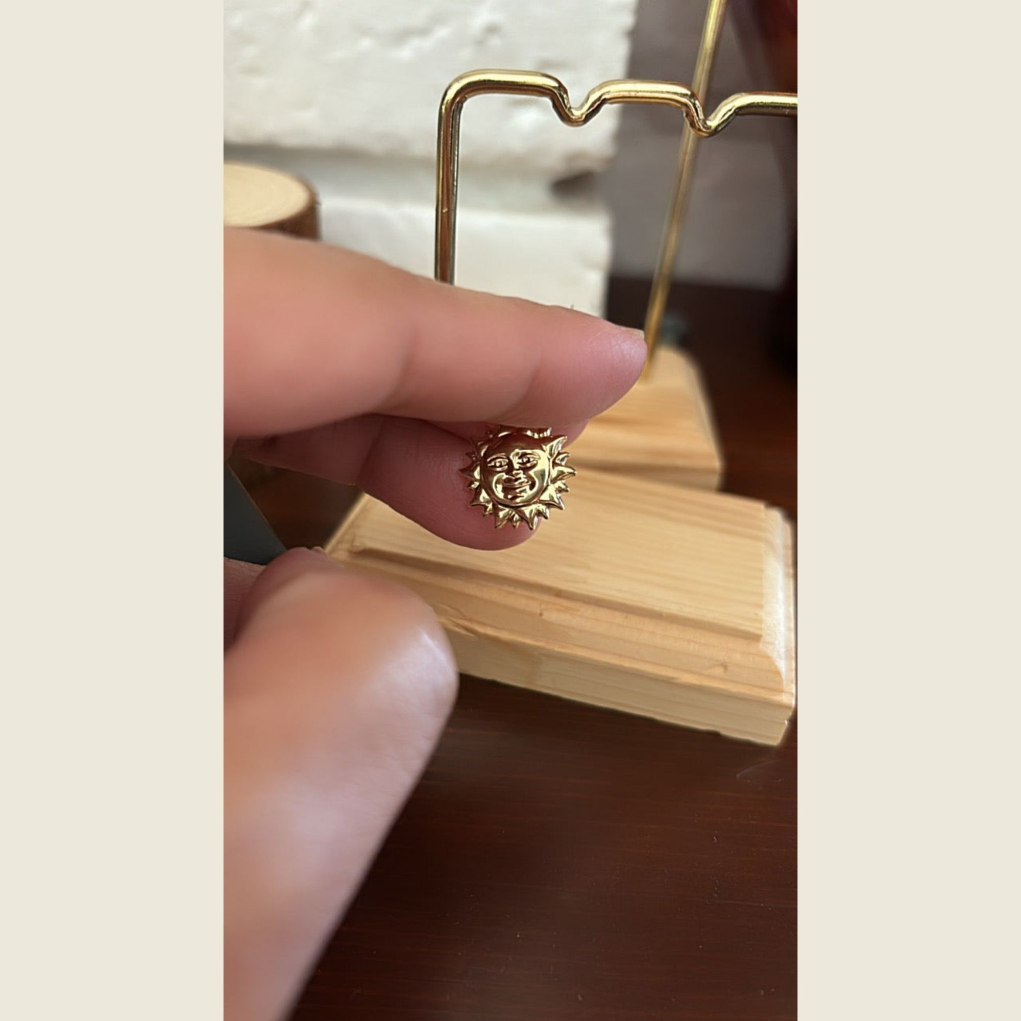18K Gold Sun Face Pendant - Image 2